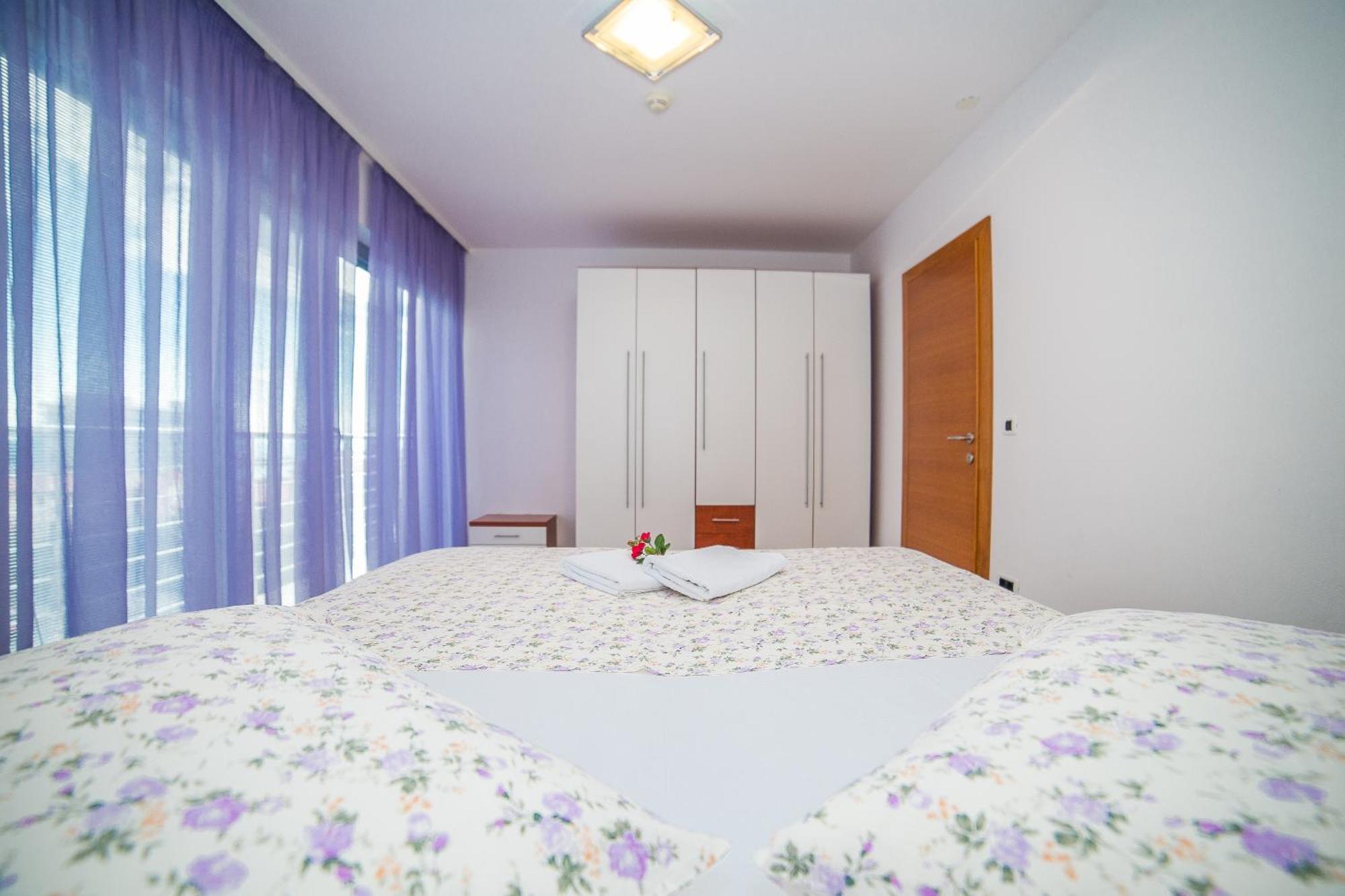 Apartments Milan Makarska Kamer foto
