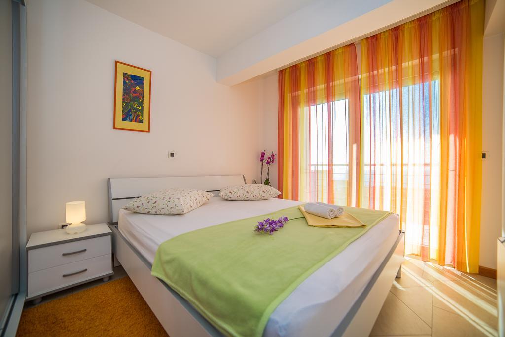 Apartments Milan Makarska Buitenkant foto