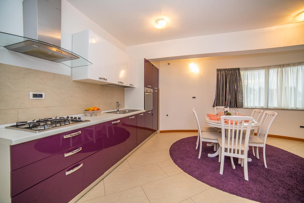 Apartments Milan Makarska Buitenkant foto